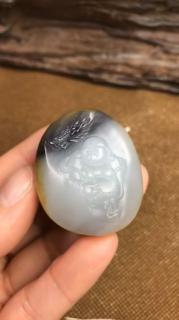 和田玉籽料青花佛