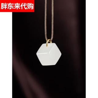 胖东来代购同款和田玉镶嵌款小方糖吊坠平安无事牌少女风锁骨链精致女