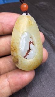 新疆和田玉籽料吊坠挂件
